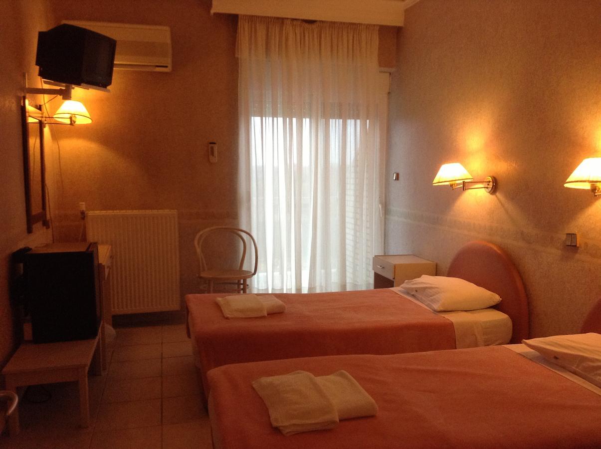 Plotini Hotel Didimótiho Szoba fotó